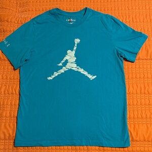 Jordan short sleeve blue Tshirt size L